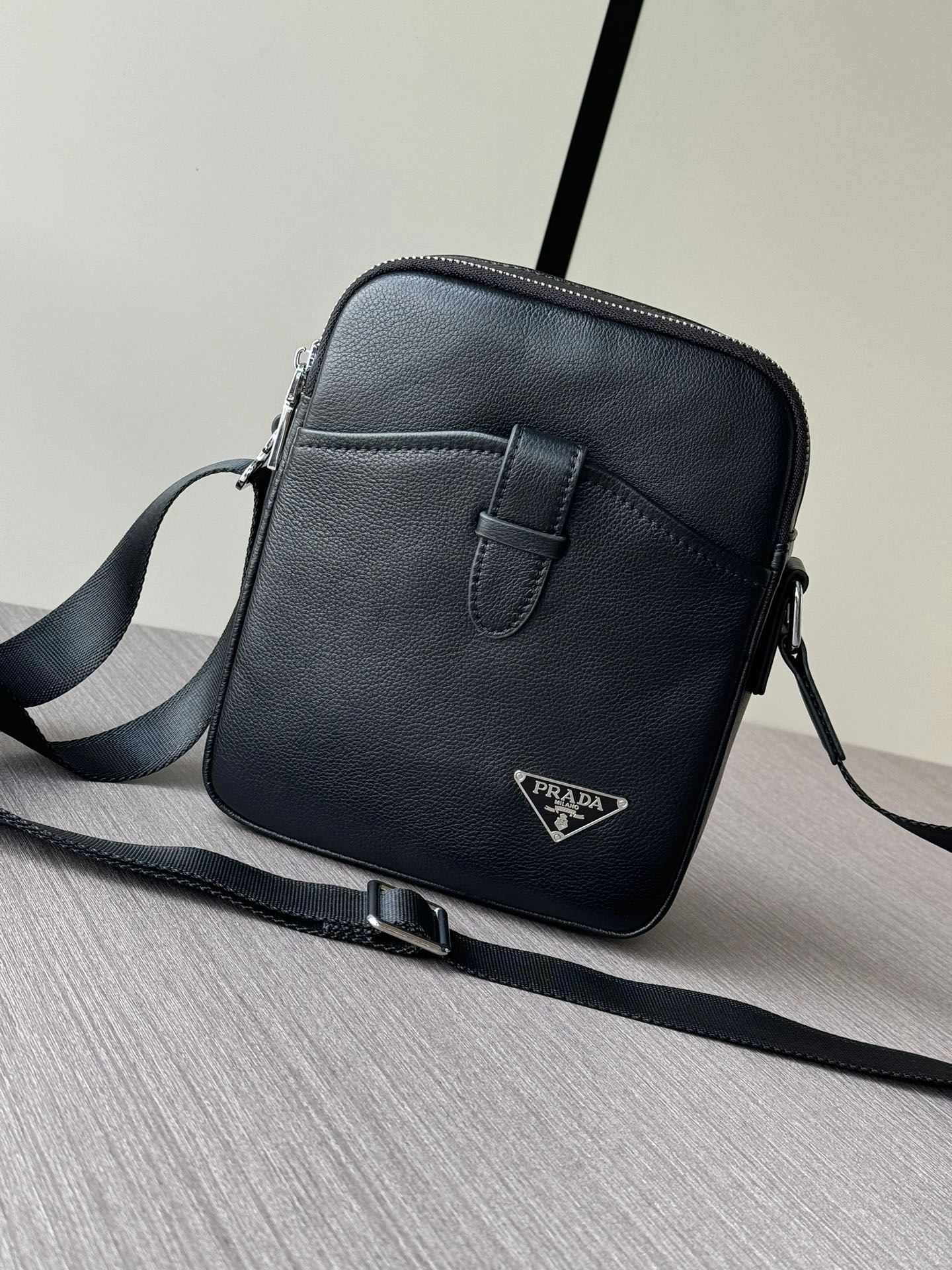 Mens Prada Satchel Bags Durable 92344