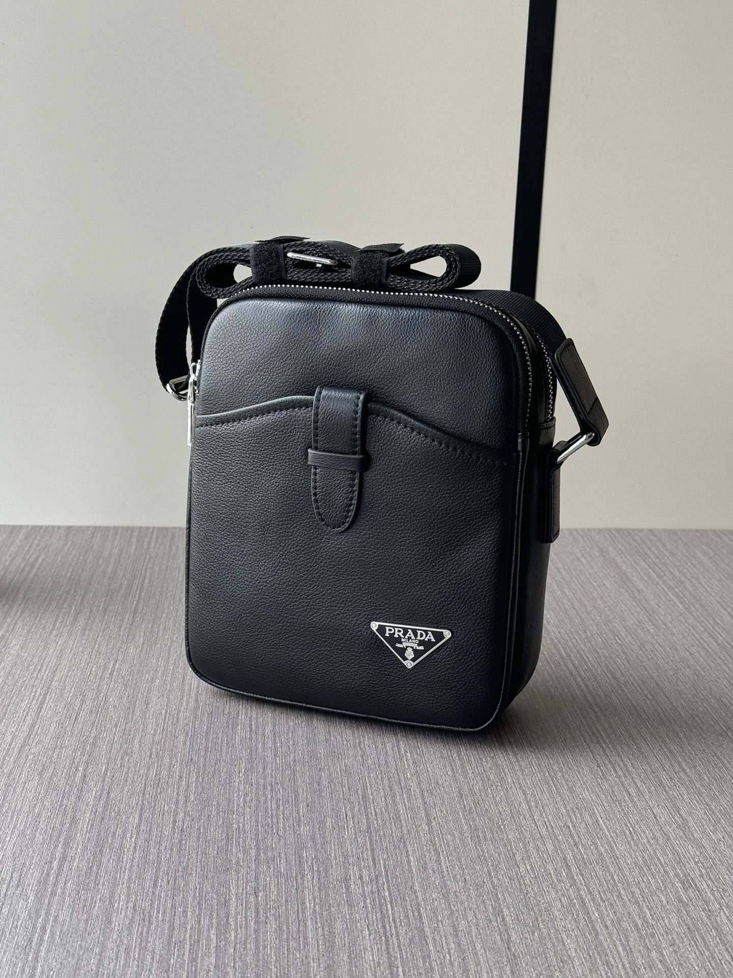 Mens Prada Satchel Bags Durable 92344