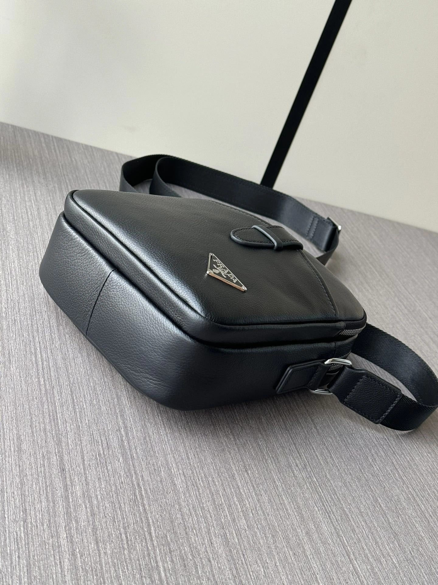 Mens Prada Satchel Bags Durable 92344
