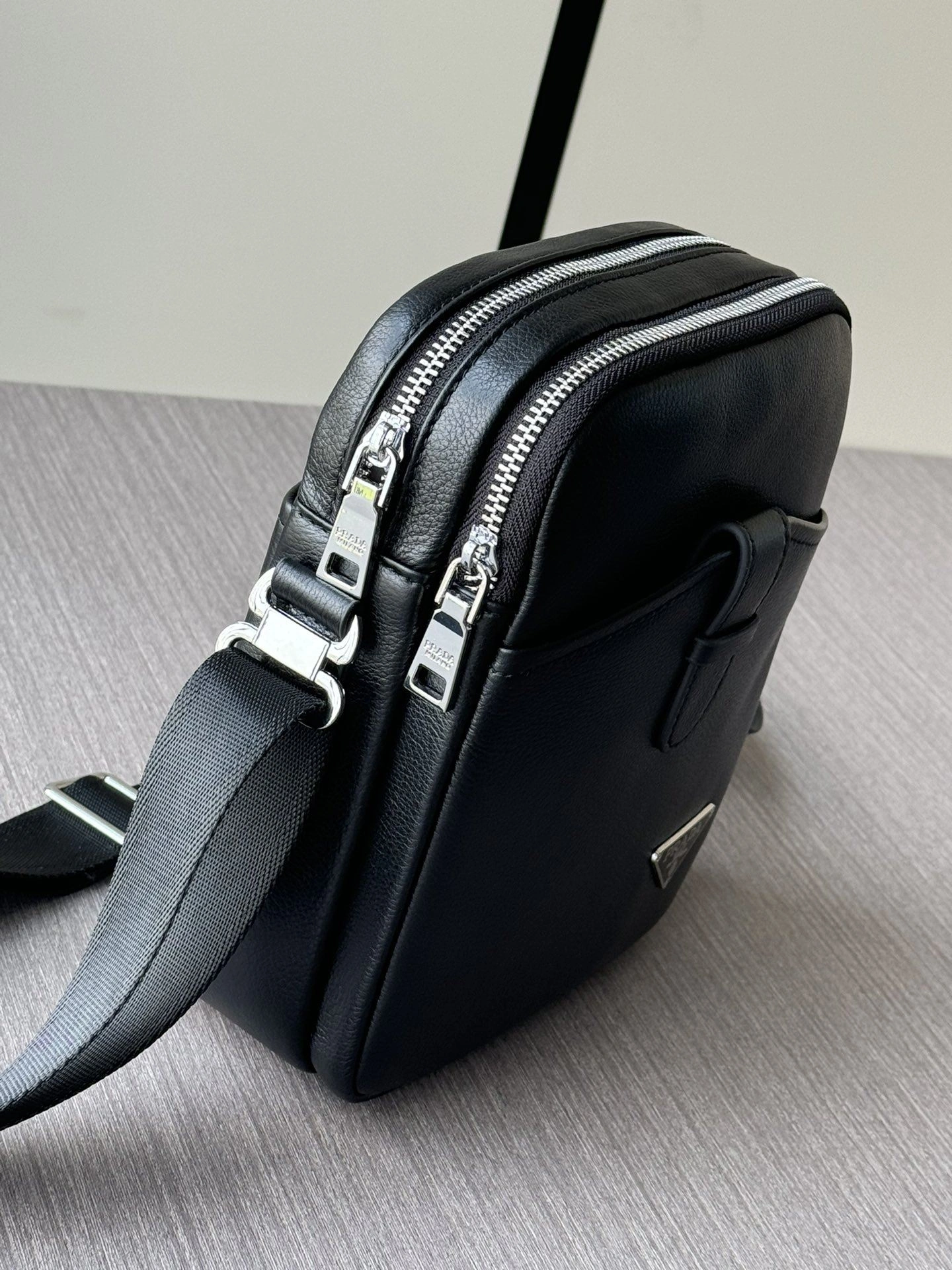 Mens Prada Satchel Bags Durable 92344