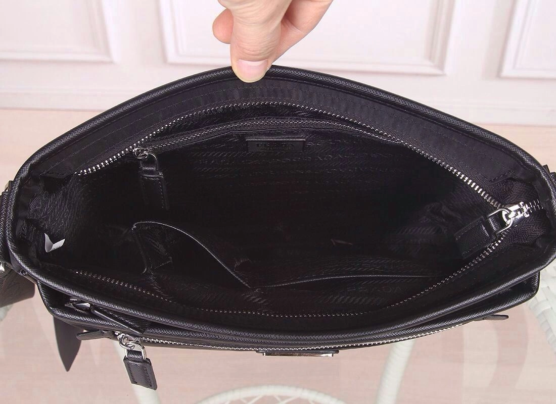 Mens Prada Satchel Bags Versatile 92363