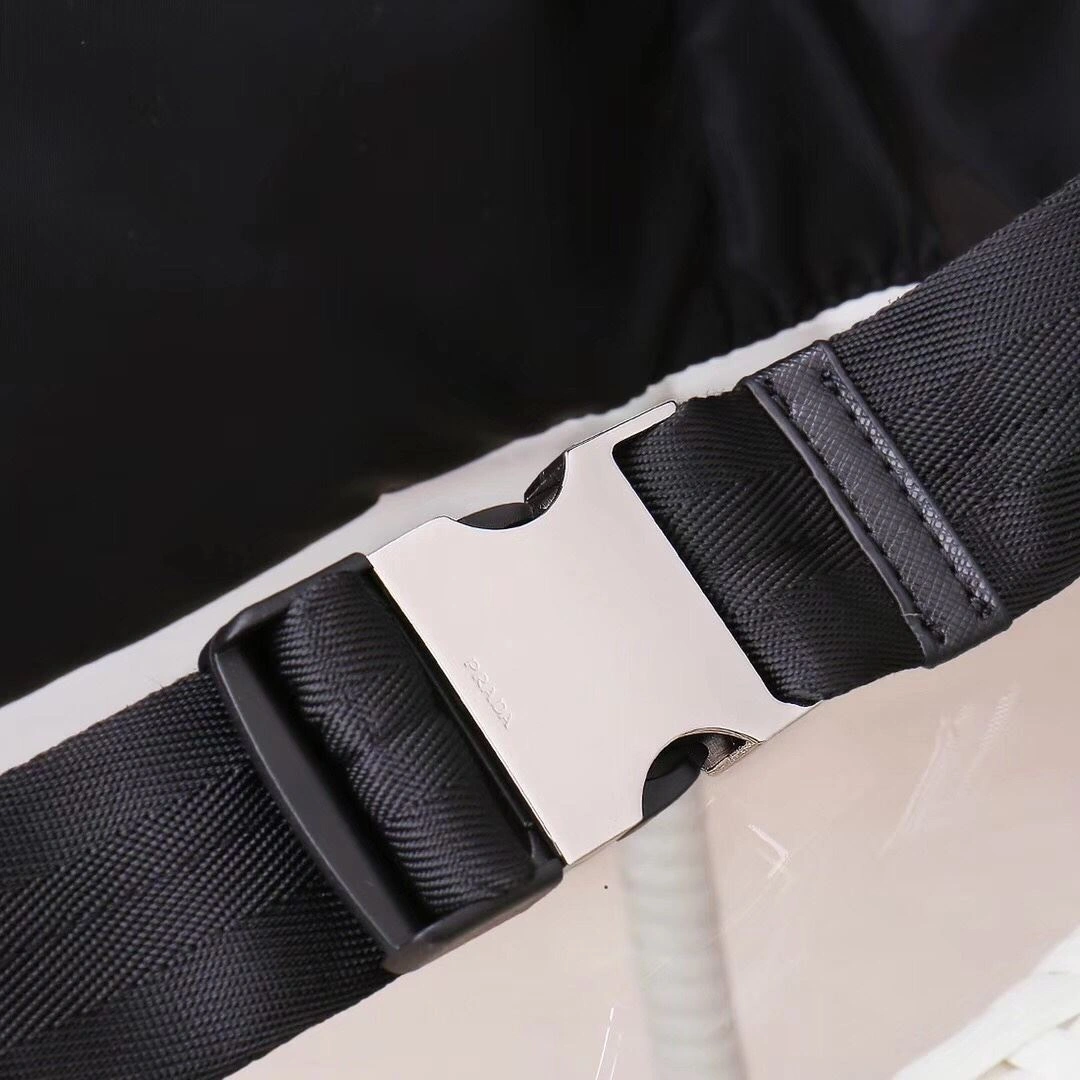 Mens Prada Waist Chest Packs GoodFit 90642