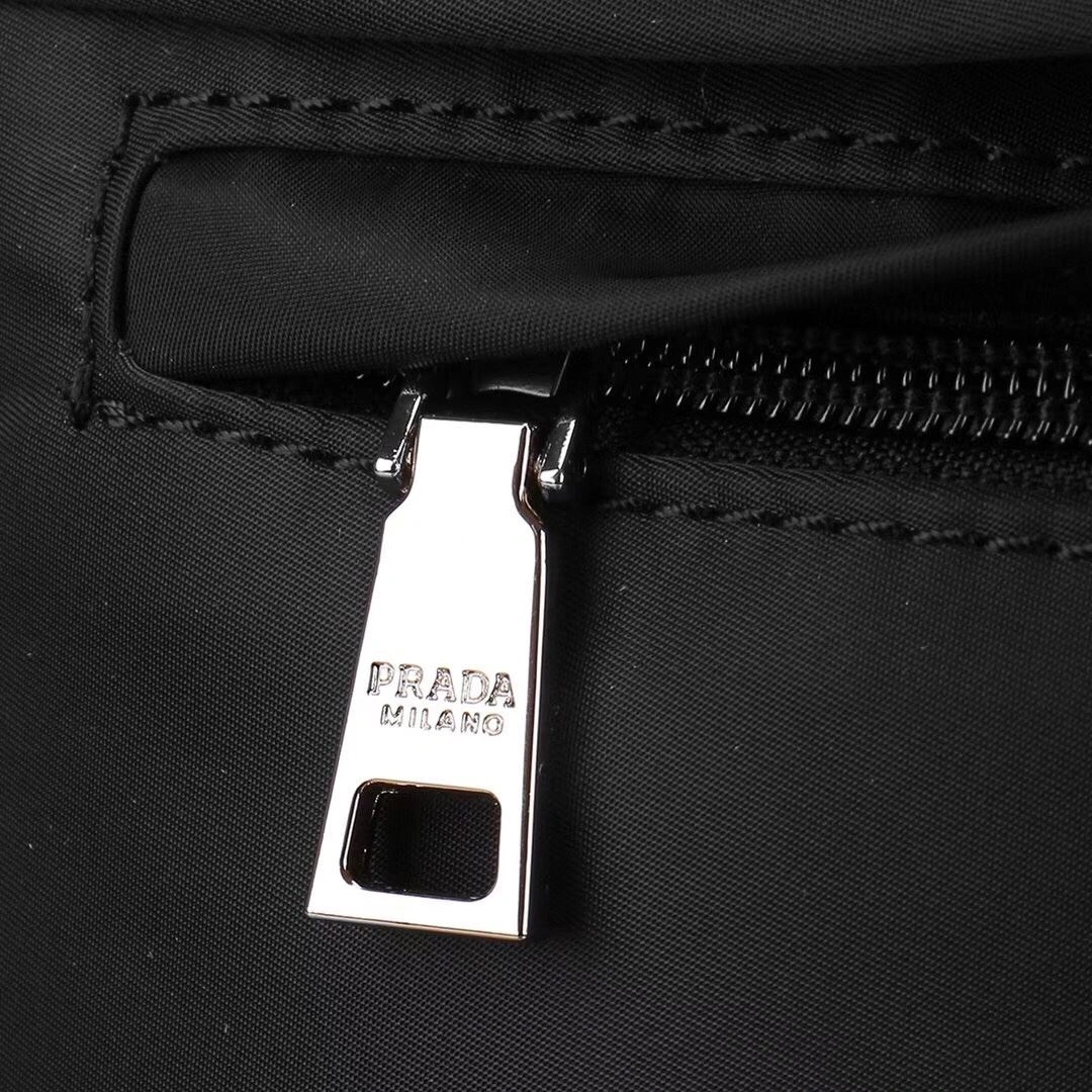 SmoothTexture Mens Prada Waist Chest Packs 90637