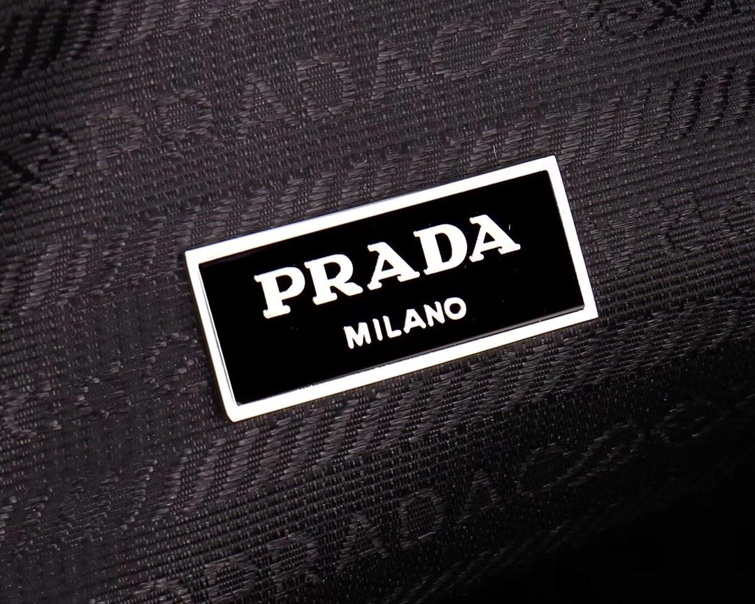 Tailored Mens Prada Waist Chest Packs 90629