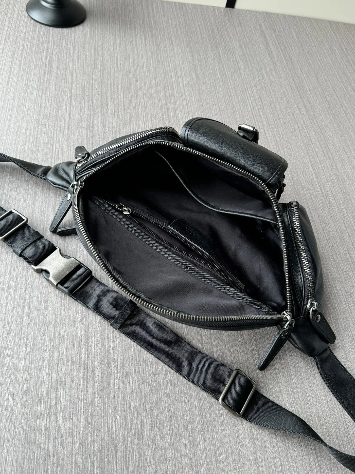 GoAnywhere Mens Prada Waist Chest Packs 92360