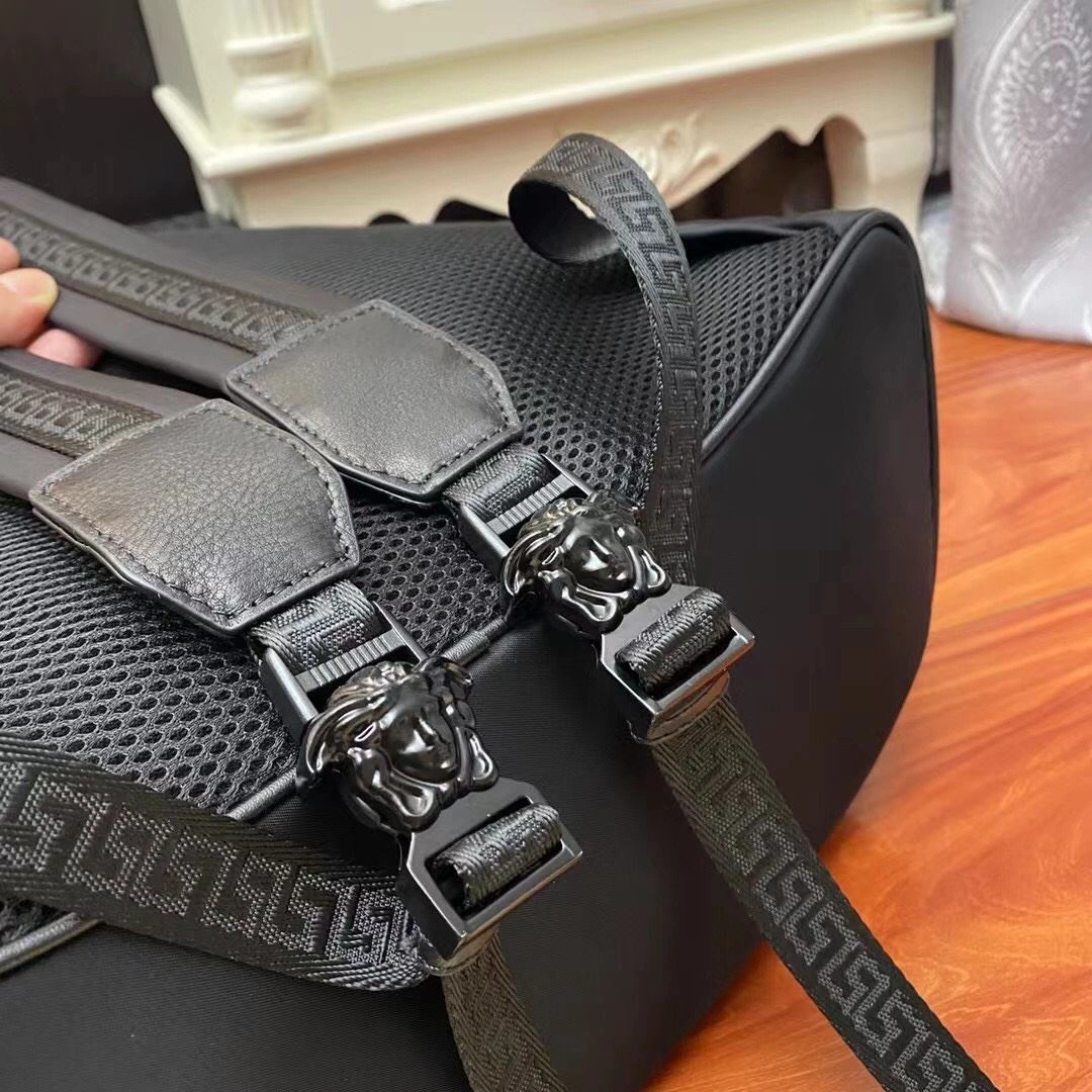 Chic Mens Versace Backpacks 92305