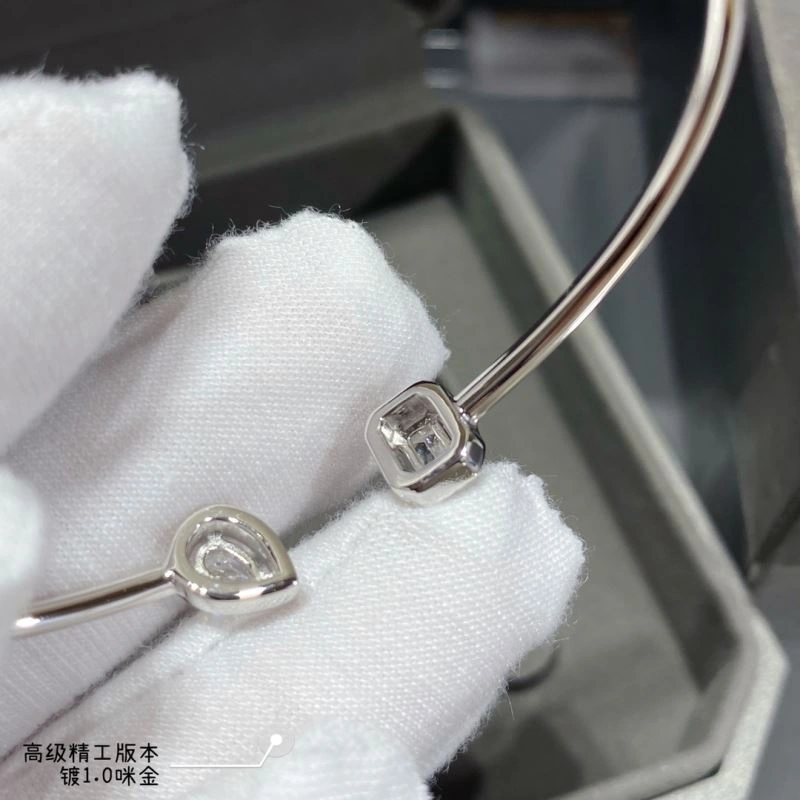 Classic Messika Bracelets 211921