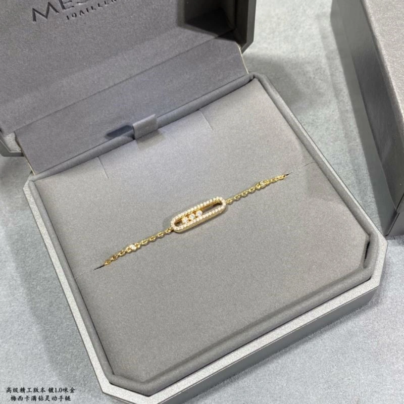 WellDesigned Messika Bracelets 210600