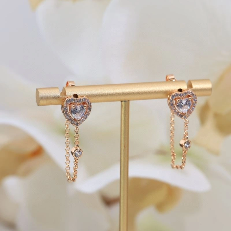 Lightweight Messika Earrings 211154