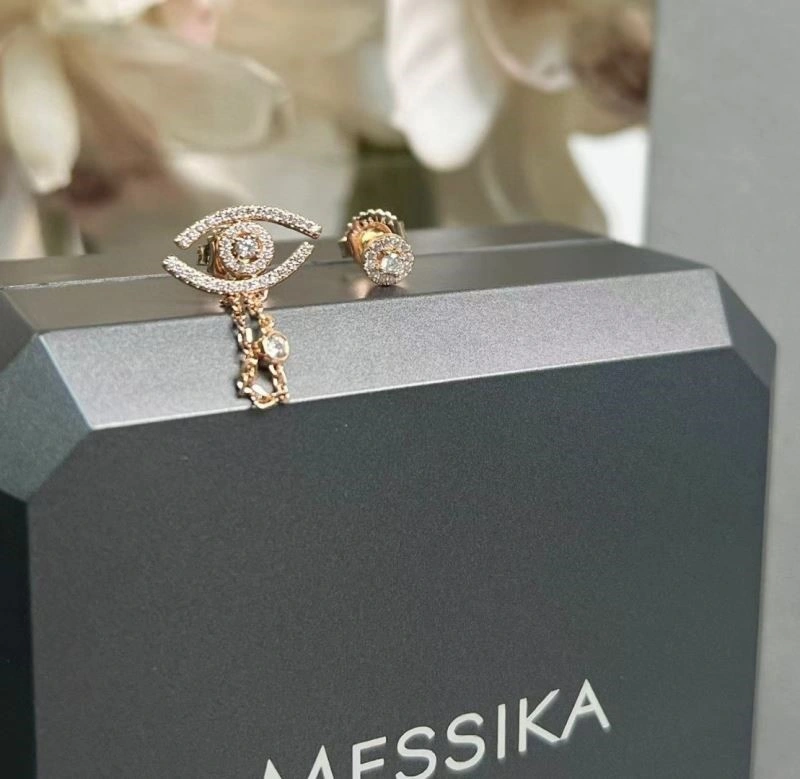 Messika Earrings StreetReady 210577