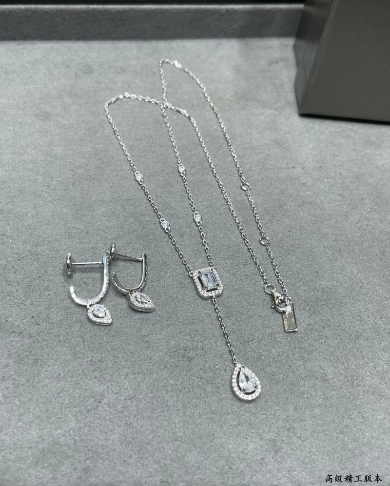 SportInspired Messika Earrings 208577