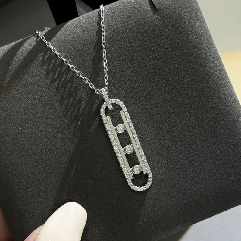 Minimalist Messika Necklaces 214170