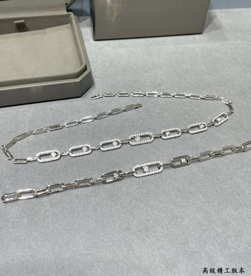 Refined Messika Necklaces 211865