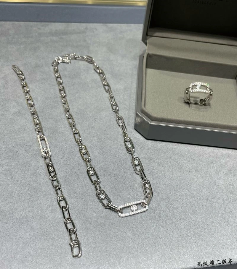 Compact Messika Necklaces 210516