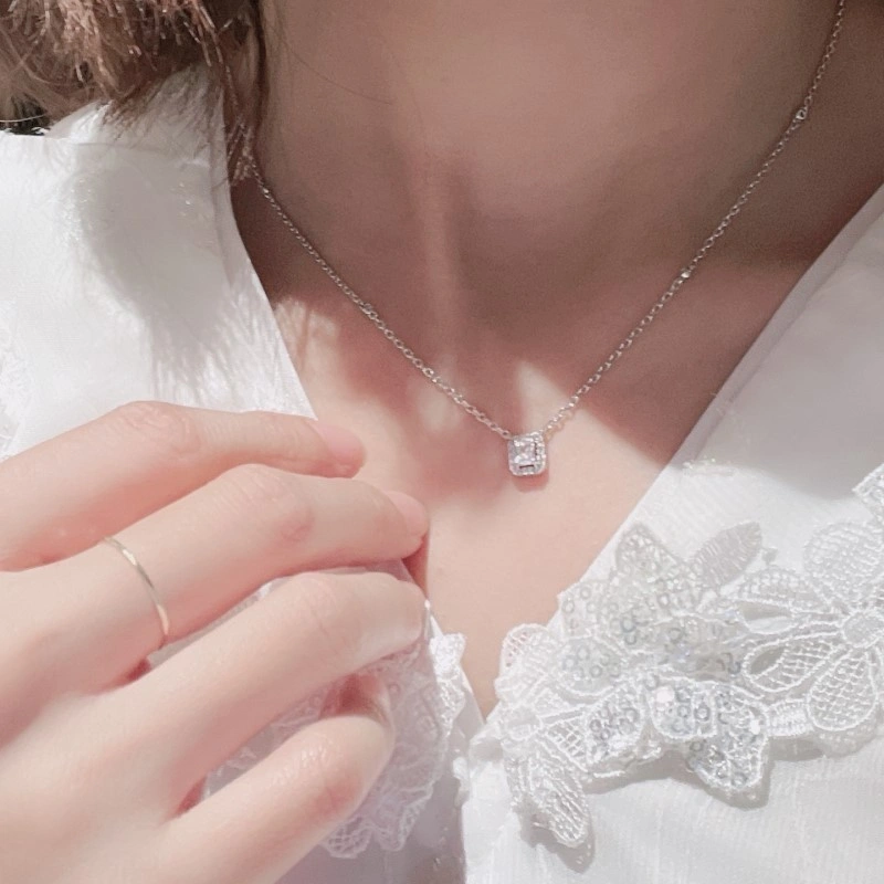 Messika Necklaces Durable 208580