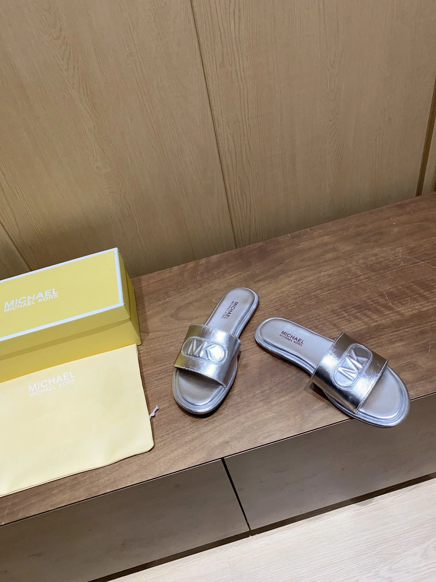 Michael Kors Sandals SmoothTexture 7590