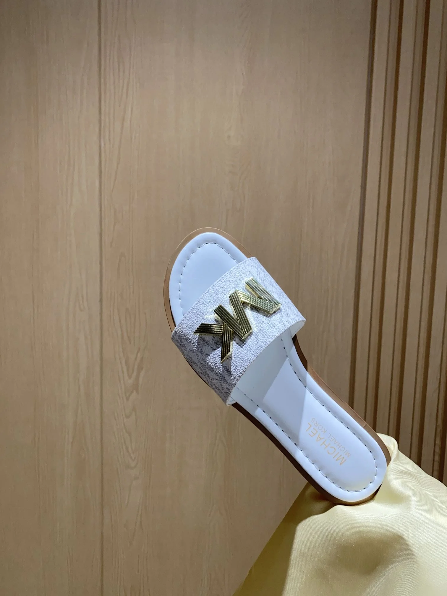 Michael Kors Sandals Cozy 7588