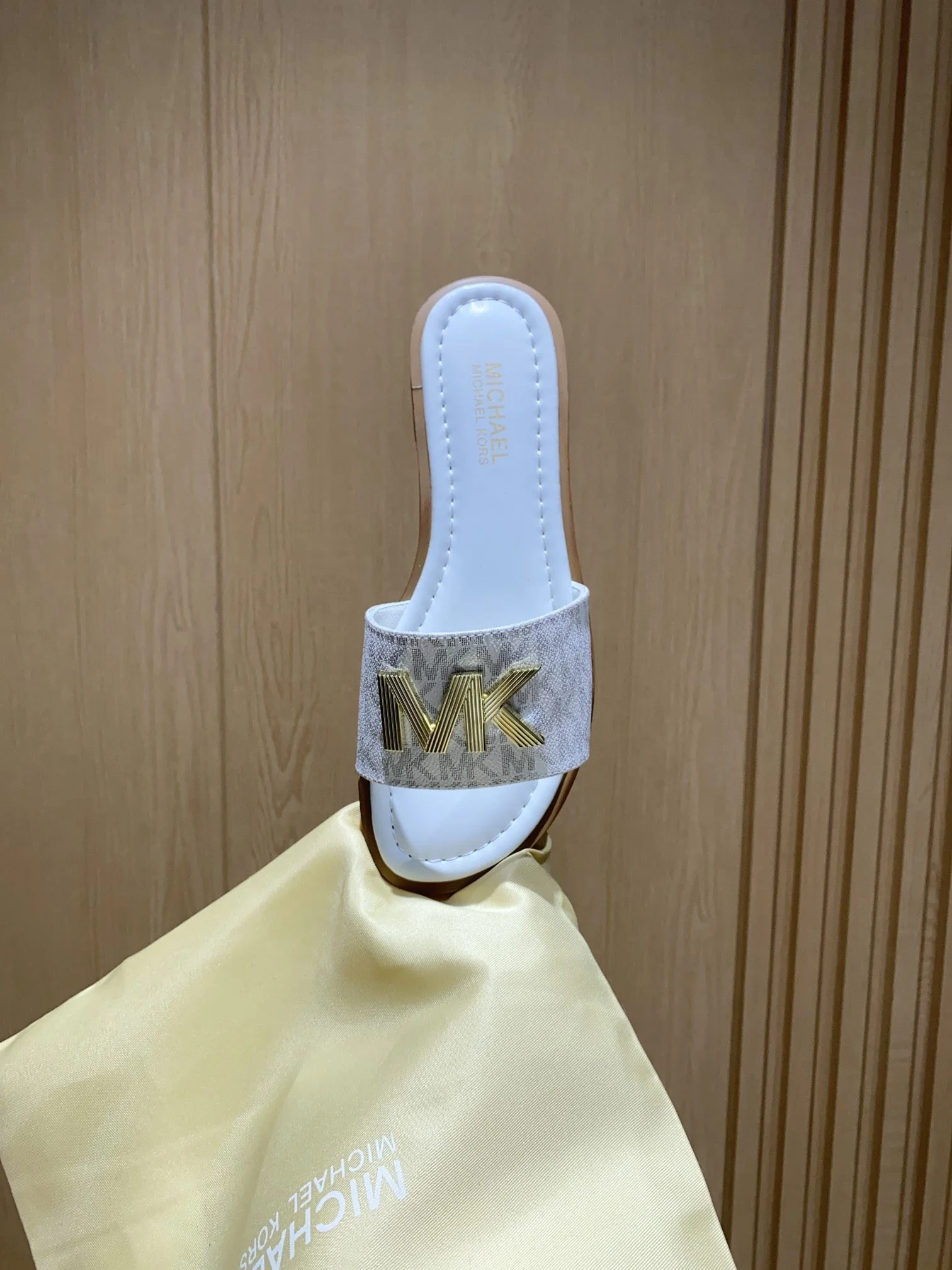 Michael Kors Sandals Cozy 7588