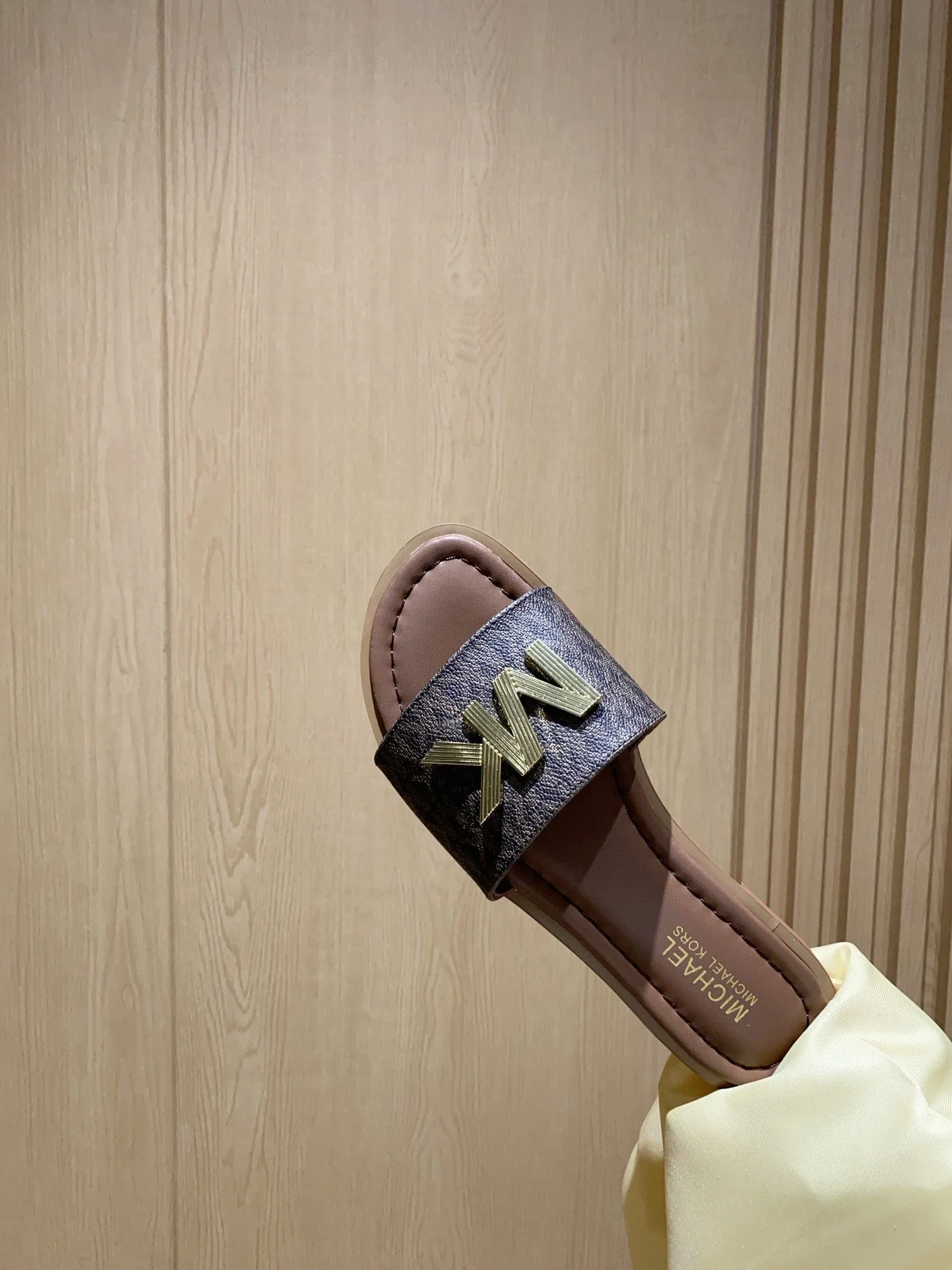 Michael Kors Sandals Cozy 7601