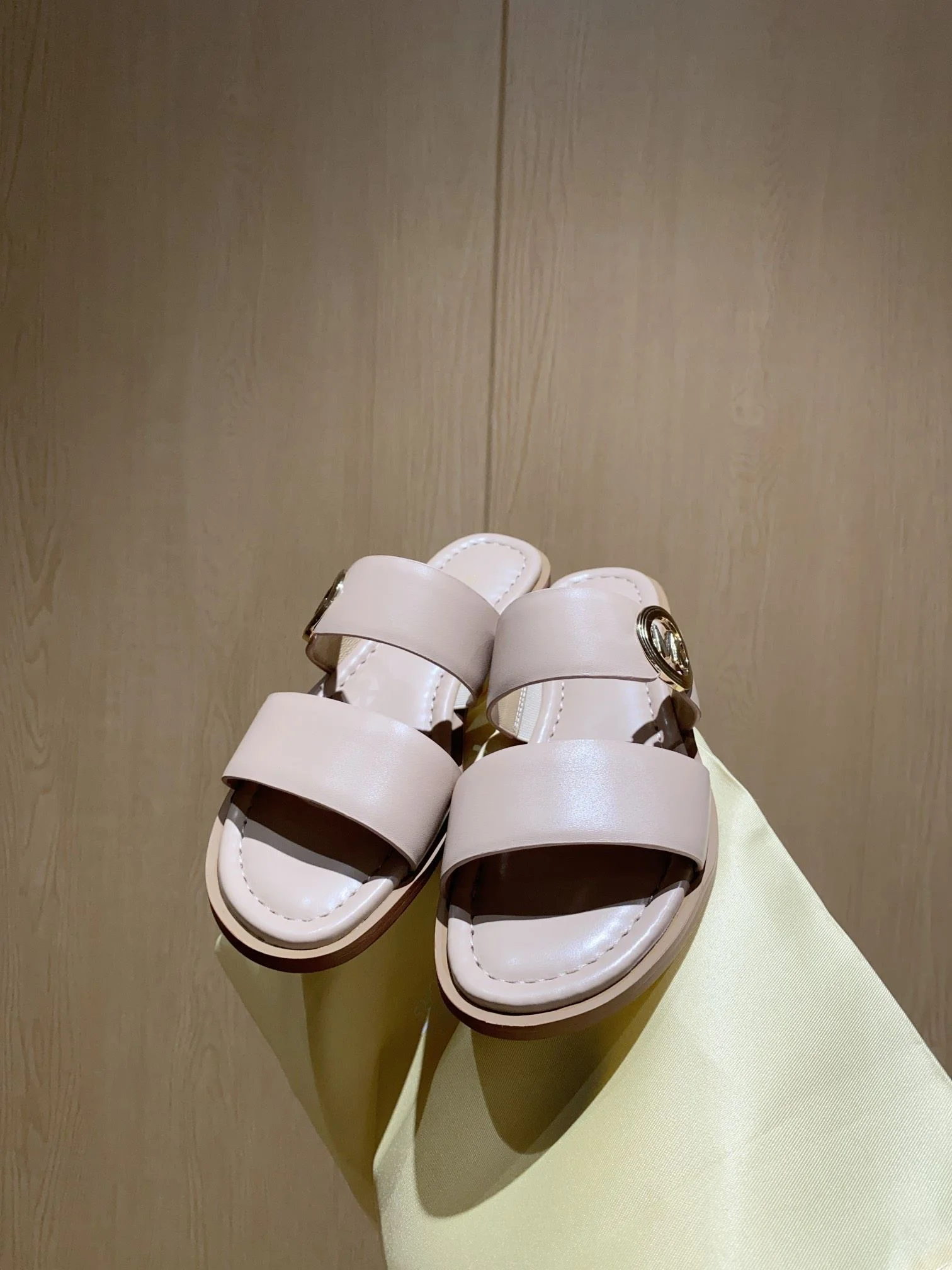 Michael Kors Sandals Popular 7610