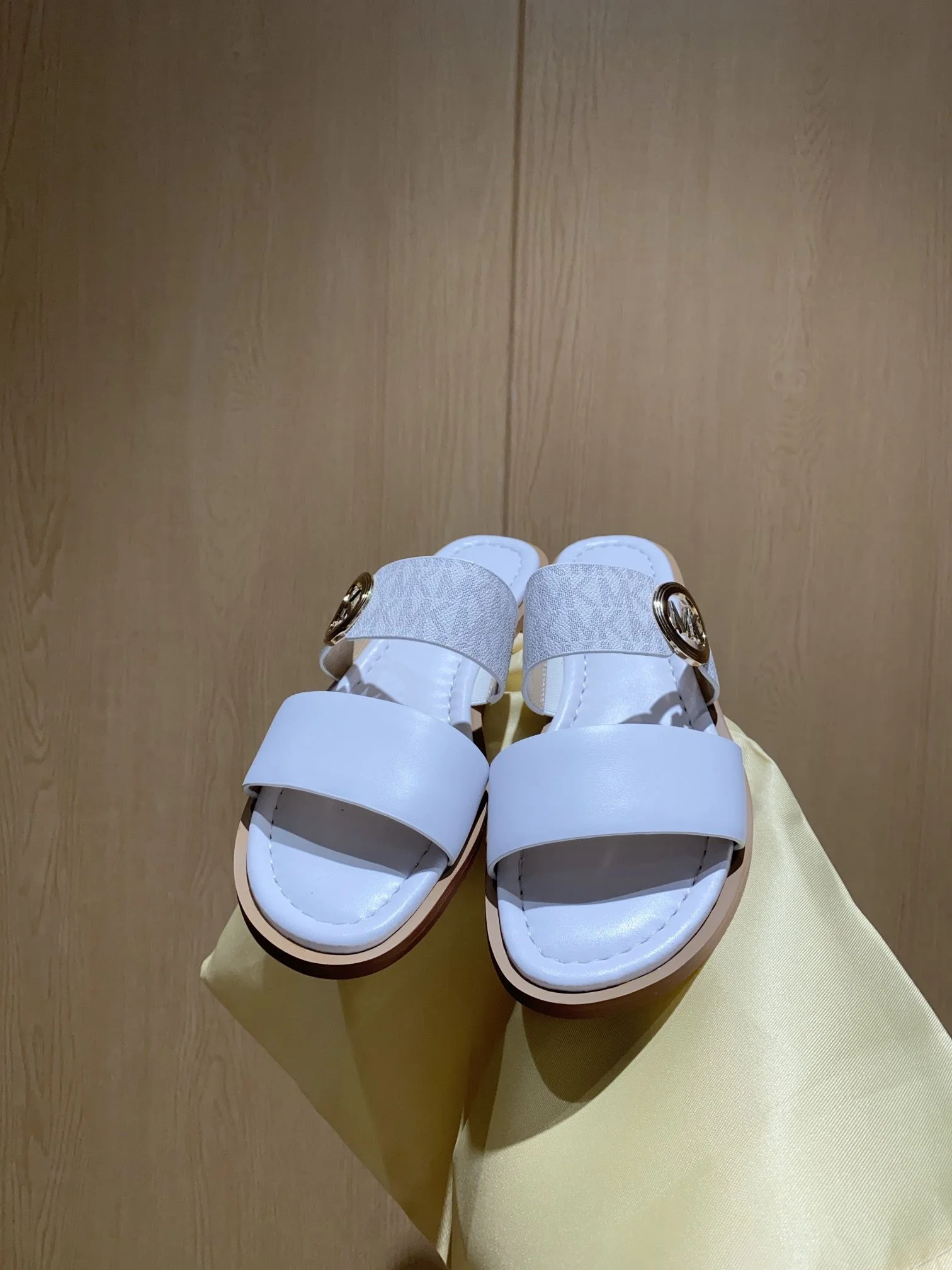 Michael Kors Sandals Comfortable 7571