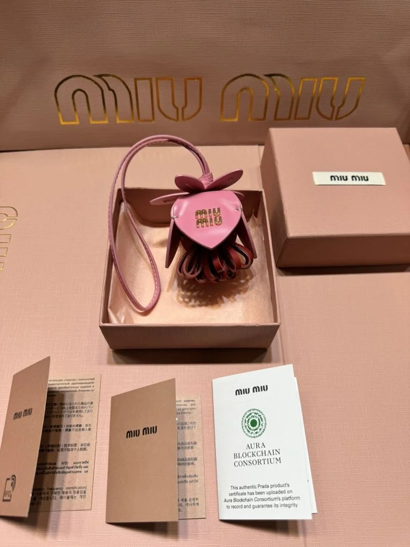Durable Miu Miu Accessories 43800