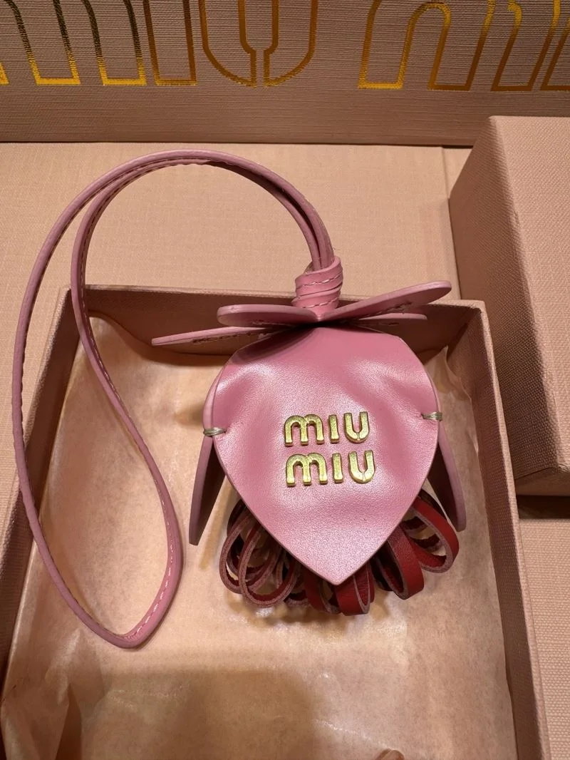 Durable Miu Miu Accessories 43800