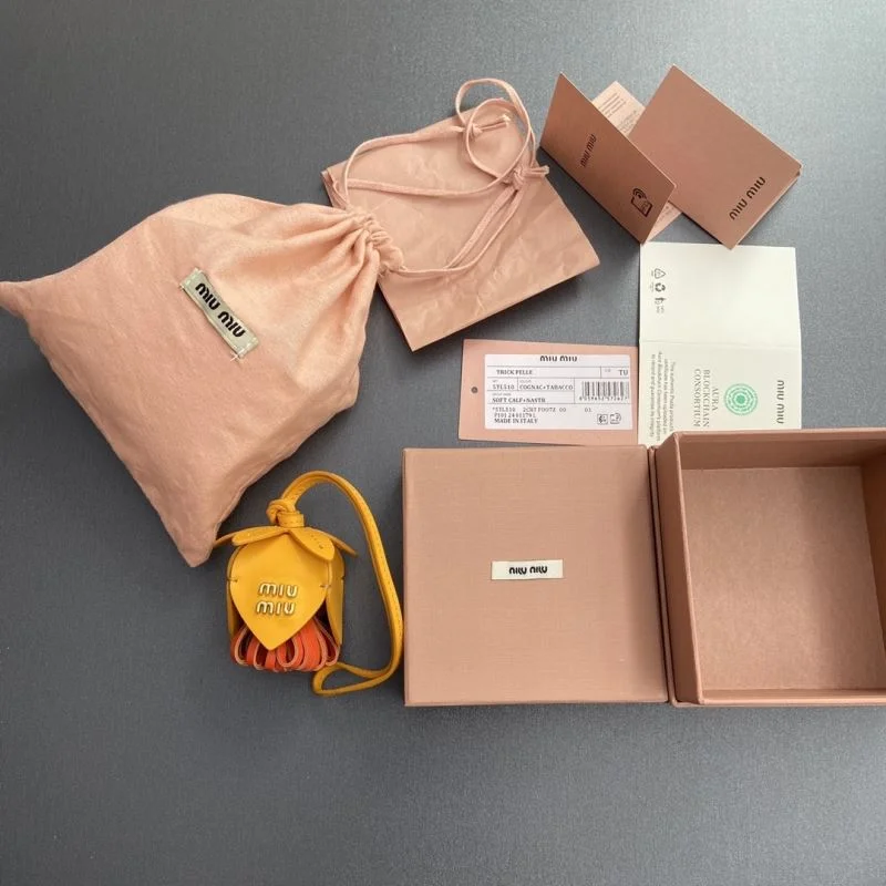 Miu Miu Accessories TechFriendly 56081
