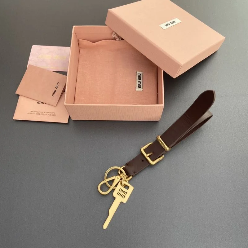 Chic Miu Miu Accessories 56098
