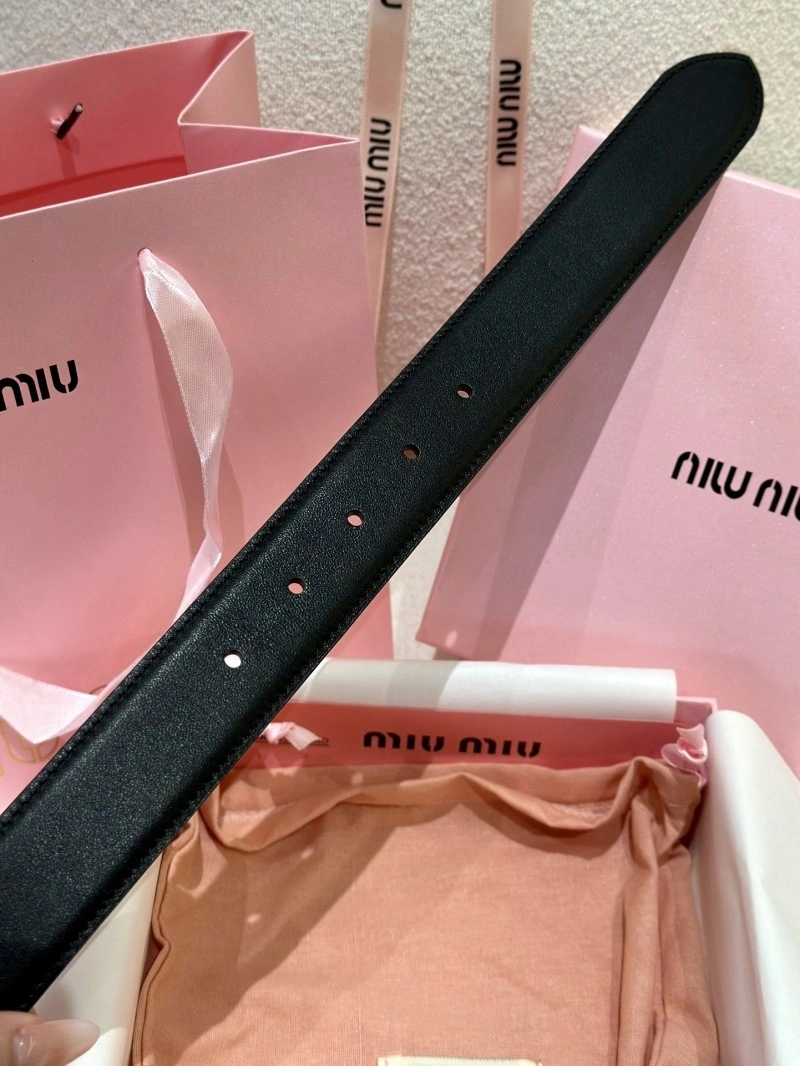Miu Miu Belts Unisex 302337