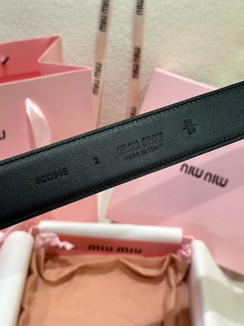 Miu Miu Belts Unisex 302337