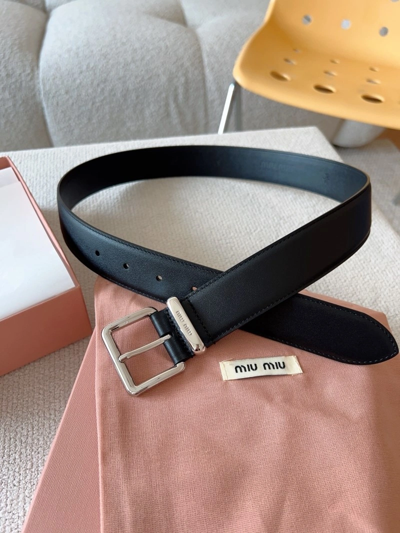 Miu Miu Belts Unisex 302290