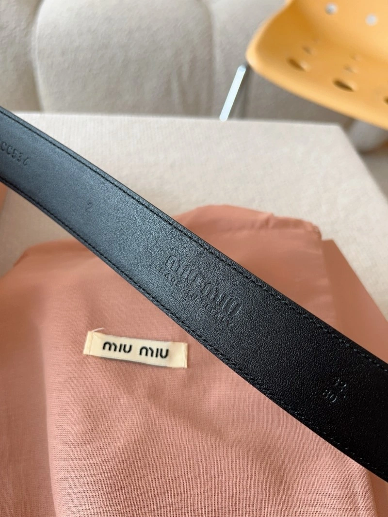 Miu Miu Belts Unisex 302290