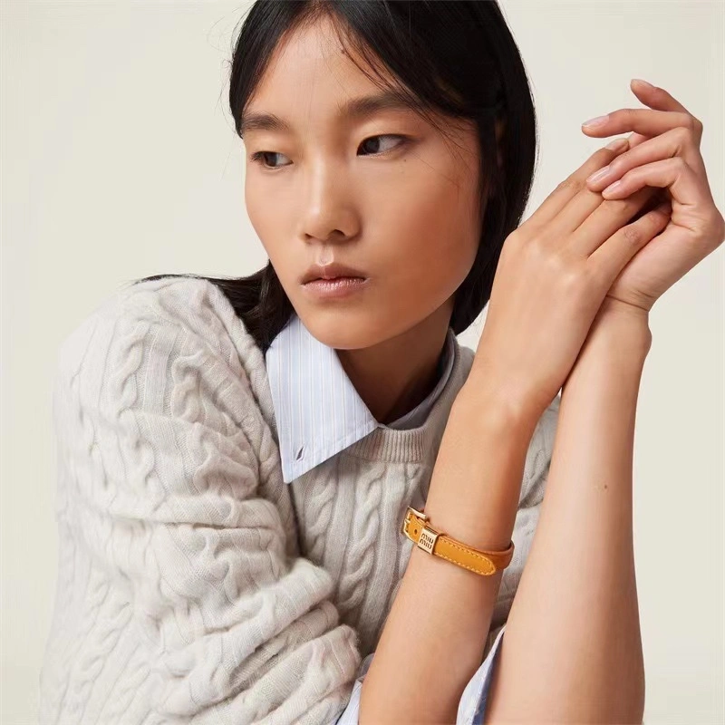 Miu Miu Bracelets Sophisticated 212899