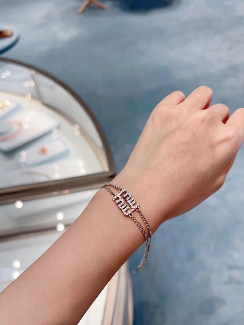 Miu Miu Bracelets Cozy 212895