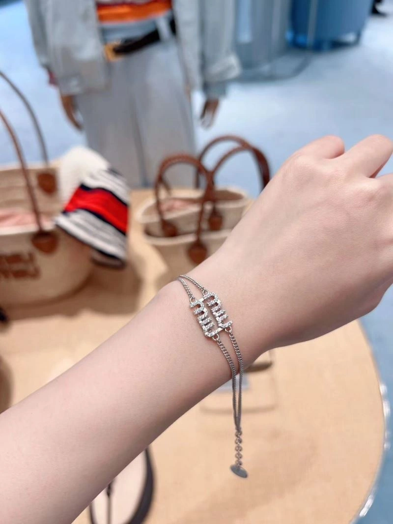 Miu Miu Bracelets Cozy 212895