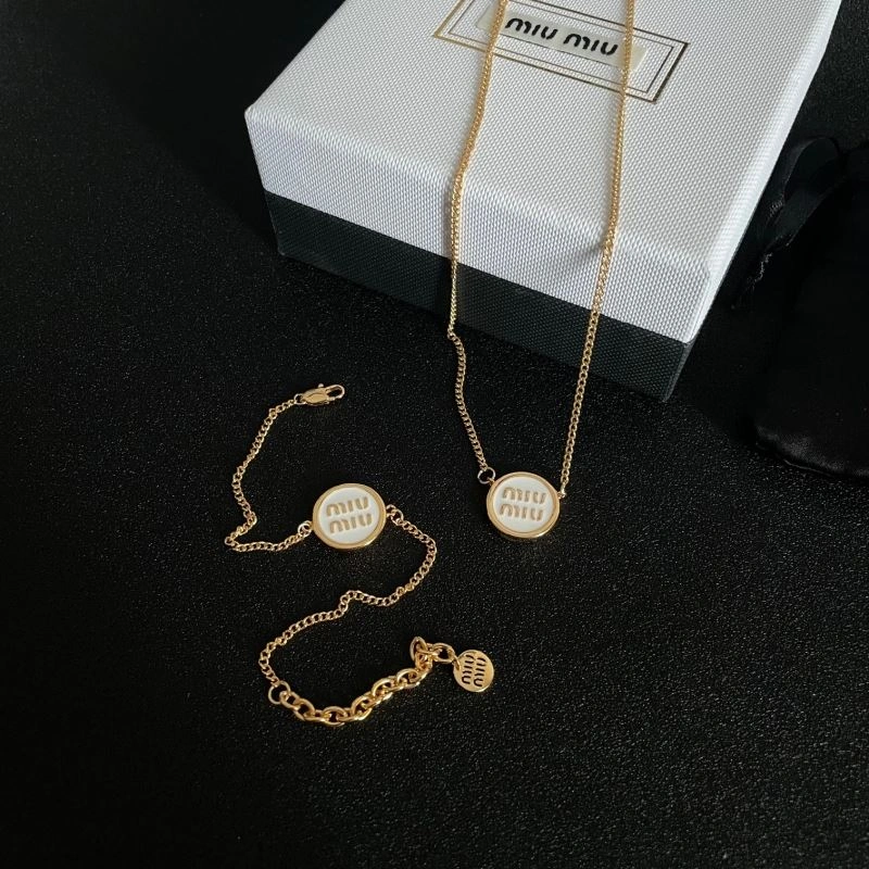 Effortless Miu Miu Bracelets 212889