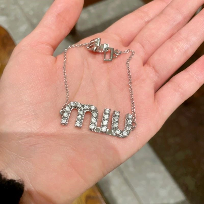 Miu Miu Bracelets Minimalist 209727