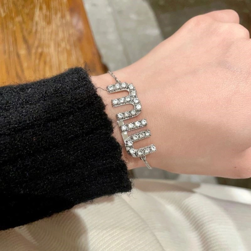 Miu Miu Bracelets Minimalist 209727