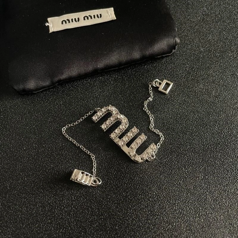Miu Miu Bracelets Minimalist 209727