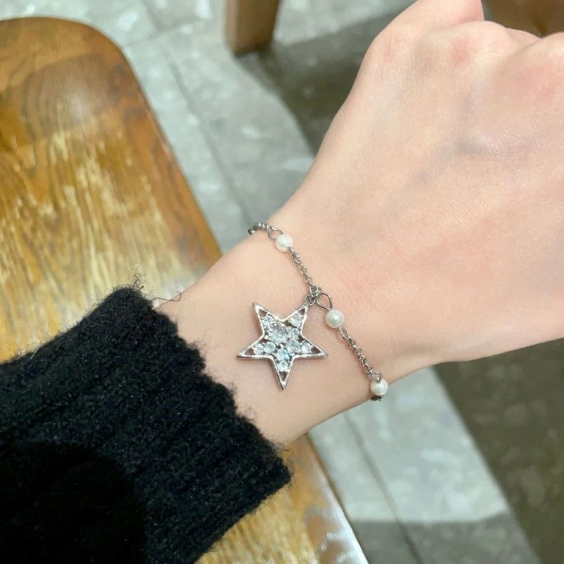 Miu Miu Bracelets Sleek 209730