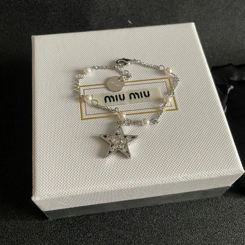 Miu Miu Bracelets Sleek 209730