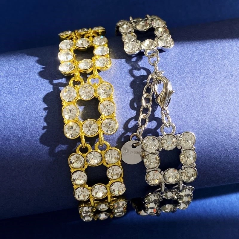 Cozy Miu Miu Bracelets 209734