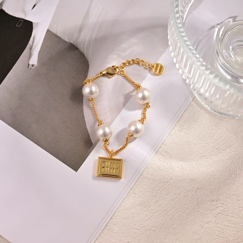 Attractive Miu Miu Bracelets 209231