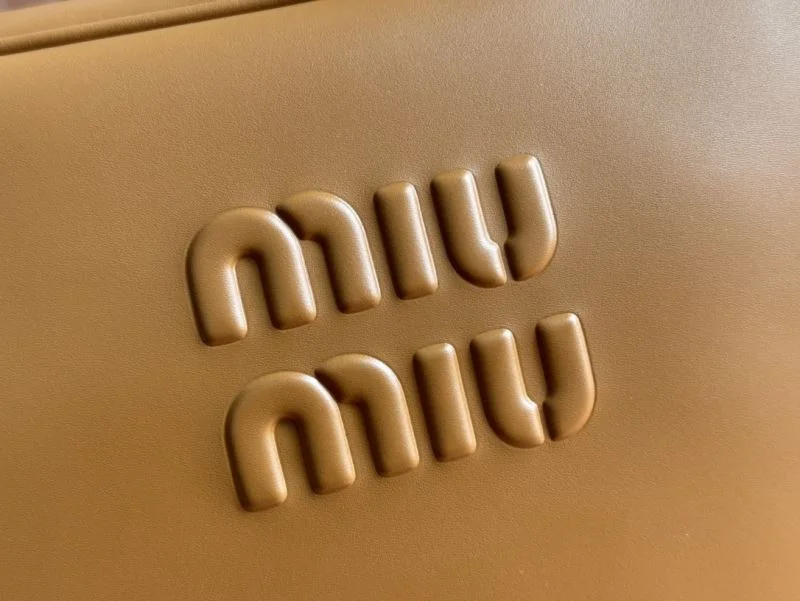 SmartChoice Miu Miu Briefcases 49144