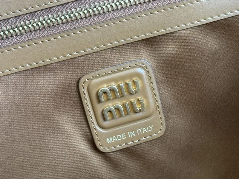 Miu Miu Briefcases Neat 49139