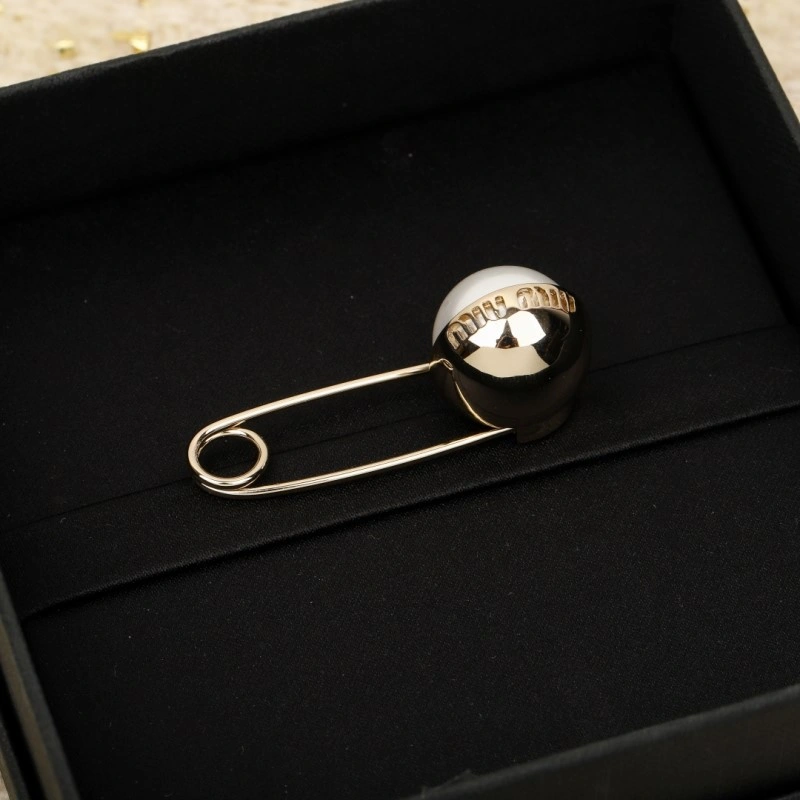Sustainable Miu Miu Brooches 207861