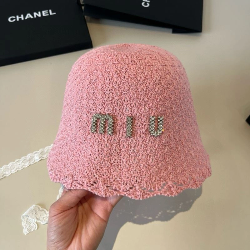 Miu Miu Caps Elegant 261150