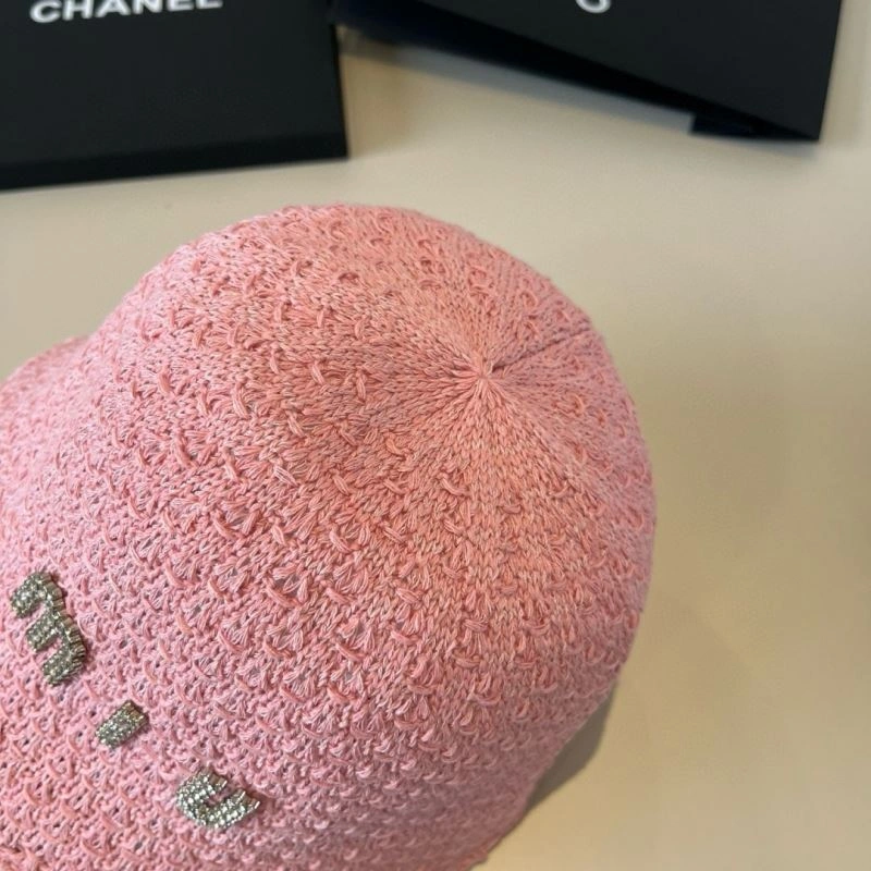 Miu Miu Caps Elegant 261150