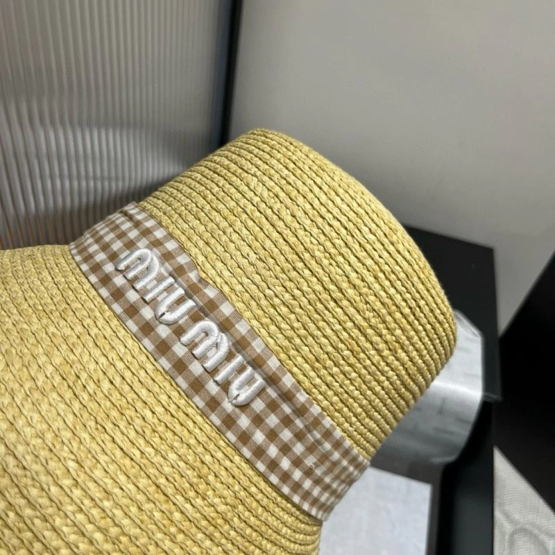 Miu Miu Caps Cozy 261140